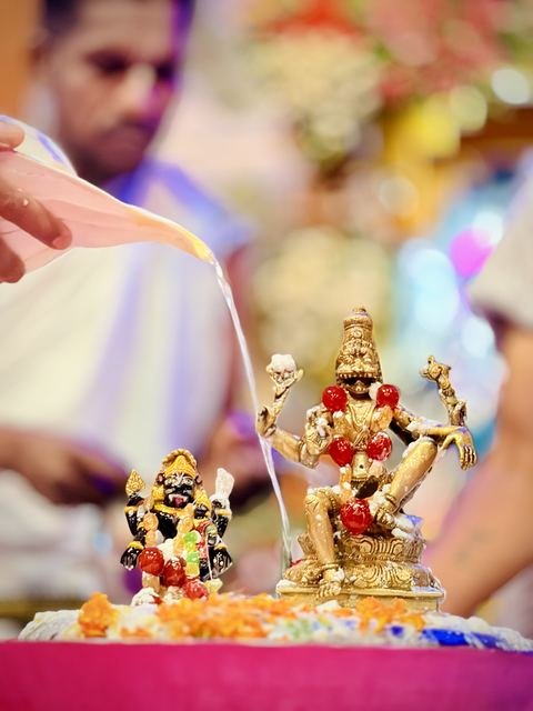 Narsingh Chaturdashi abhishek at ISKCON Satara — photo 4 of 10