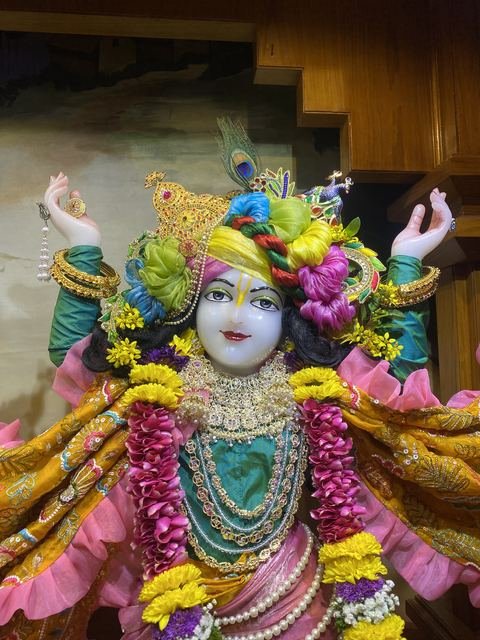 Sri Krishna Janmashtami celebration at ISKCON Satara — photo 7 of 51