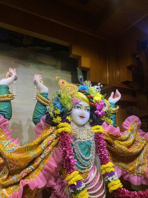 Sri Krishna Janmashtami celebration at ISKCON Satara — photo 9 of 51