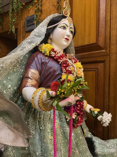 Sri Krishna Janmashtami celebration at ISKCON Satara — photo 25 of 51