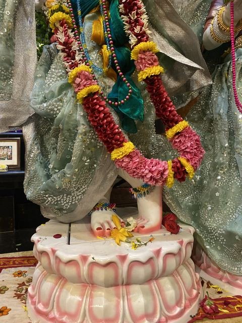 Sri Krishna Janmashtami celebration at ISKCON Satara — photo 30 of 51