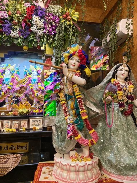 Sri Krishna Janmashtami celebration at ISKCON Satara — photo 35 of 51