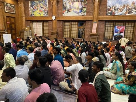 Weekly satsang at ISKCON Satara — photo 1 of 9