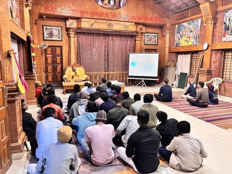 Youth program at ISKCON Satara — photo 11 of 17