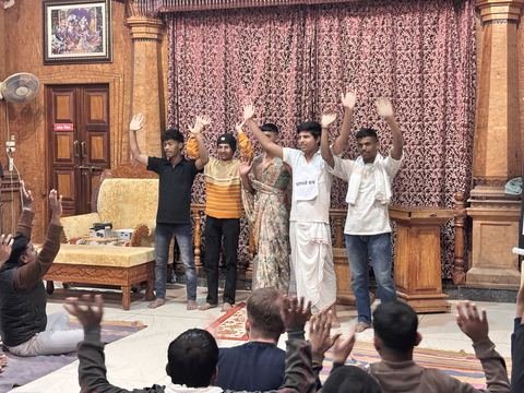 Youth program at ISKCON Satara — photo 12 of 17